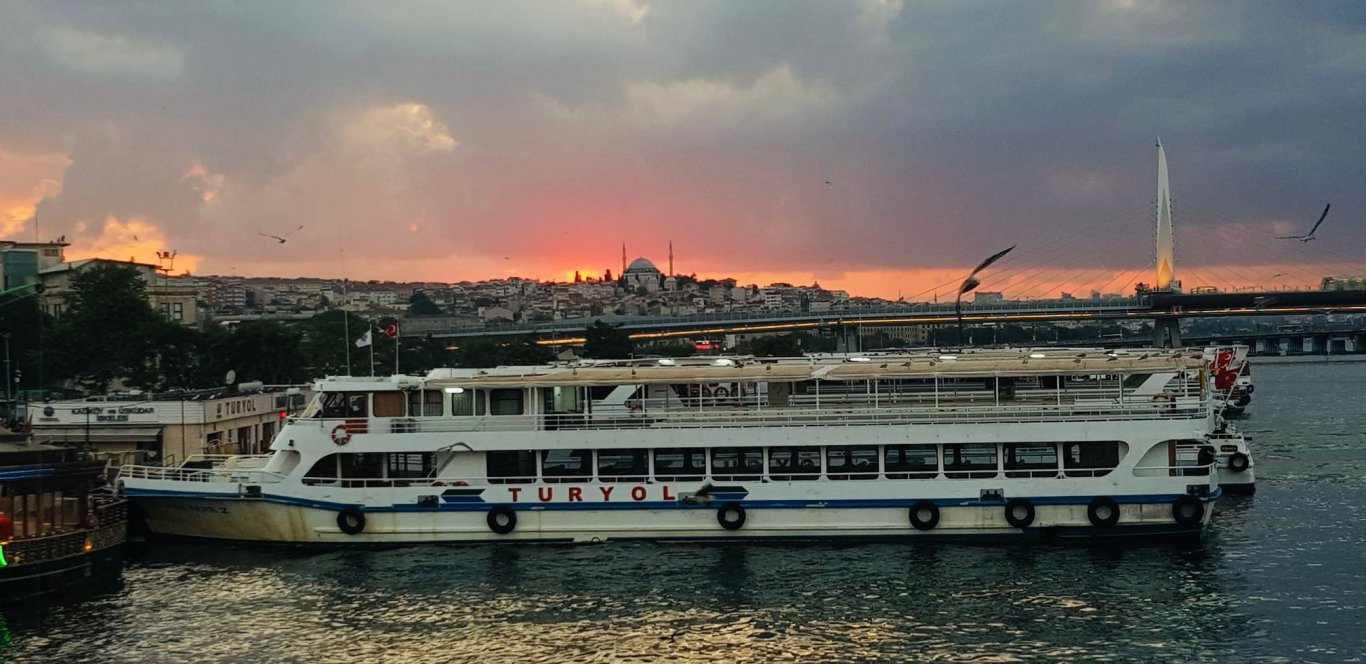 Bosphorus Tour Just By Boat